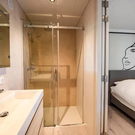 Forest Cube 4 Persons #1206 Vakantiehuis Maasbree