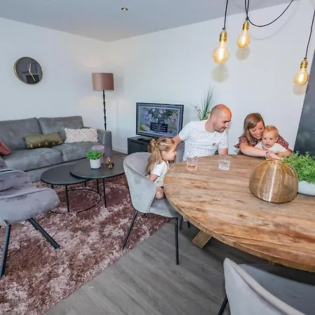 Vakantiehuis Forest Cube 4 Persons #1206 *